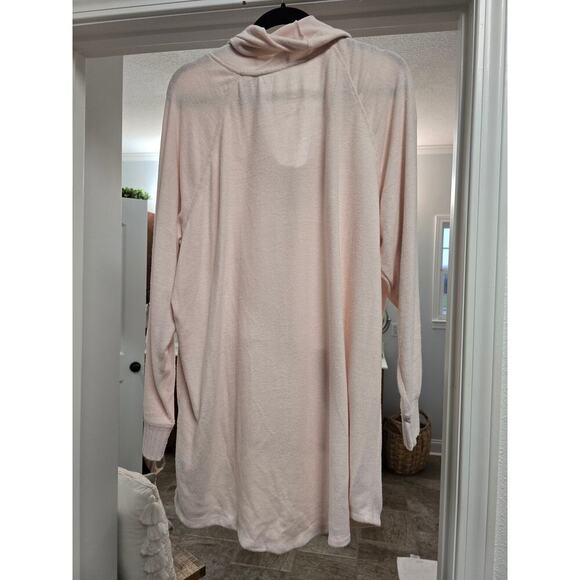 NWT Torrid Plus Sweater Super Soft Plush Wear What You Love Pink Size 3X pockets - Picture 8 of 13